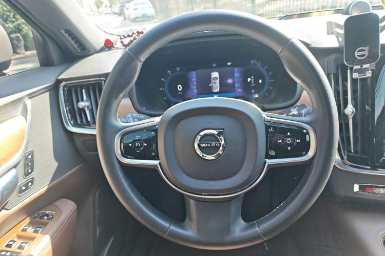 Used Volvo S90 2023 B5 Zhiyi Luxury Edition Steering Wheel