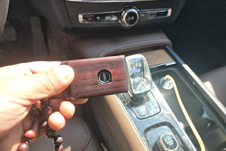 Used Volvo S90 2023 B5 Zhiyi Luxury Edition Vehicle Key