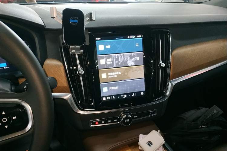 Used Volvo S90 2024 B5 Zhiyi Luxury Edition Audio And AC Panel