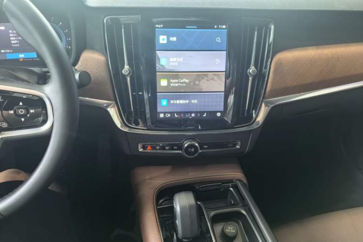 Used Volvo S90 2024 B5 Zhiyi Luxury Edition Audio And AC Panel