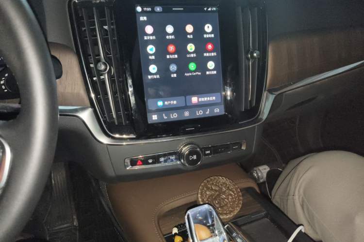 Used Volvo S90 2024 B5 Zhiyuan Luxury Edition Audio And AC Panel
