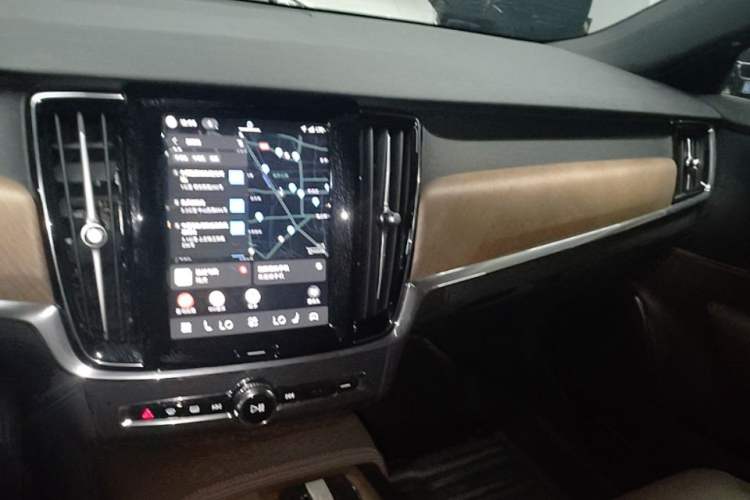 Used Volvo S90 2024 B5 Zhiyi Luxury Edition Audio And AC Panel