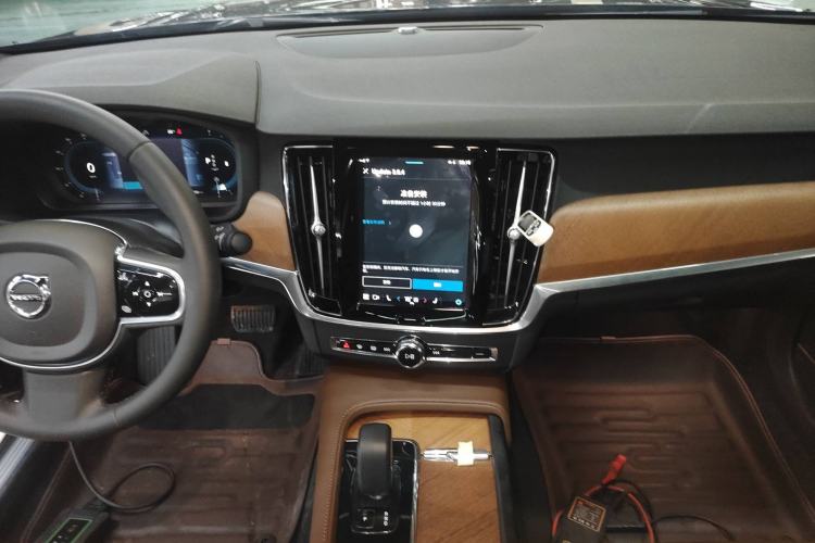 Used Volvo S90 2024 B5 Zhiyi Luxury Edition Audio And AC Panel