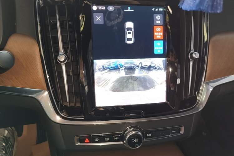 Used Volvo S90 2024 B5 Zhiyi Luxury Edition Audio And AC Panel