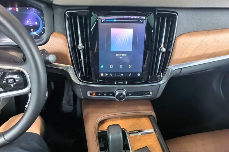 Used Volvo S90 2024 B5 Zhiyi Luxury Edition Audio And AC Panel