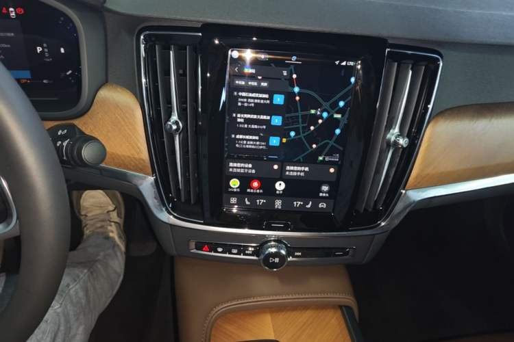 Used Volvo S90 2024 B5 Zhiyi Luxury Edition Audio And AC Panel