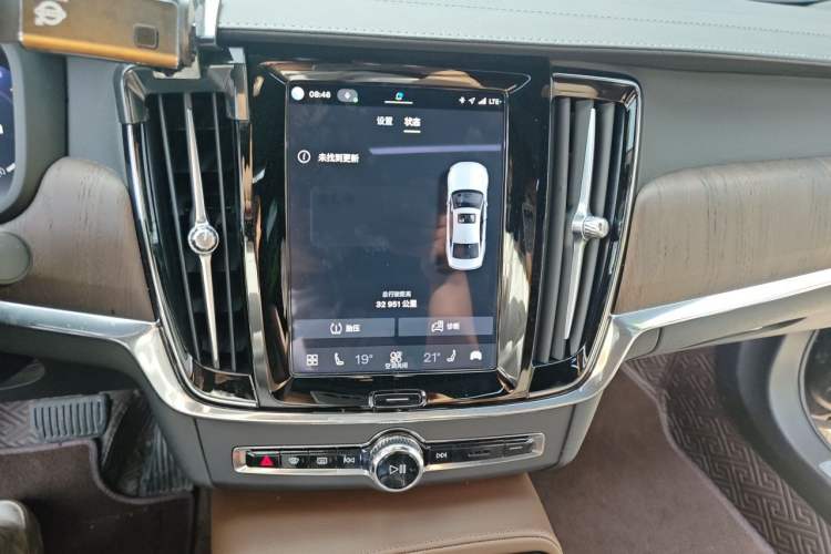 Used Volvo S90 2024 B5 Zhiyuan Luxury Edition Audio And AC Panel