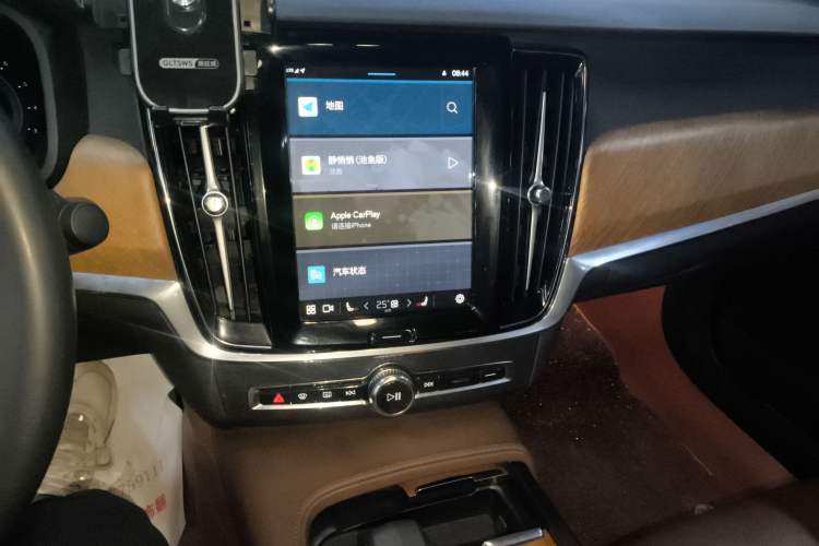 Used Volvo S90 2024 B5 Zhiyi Luxury Edition Audio And AC Panel