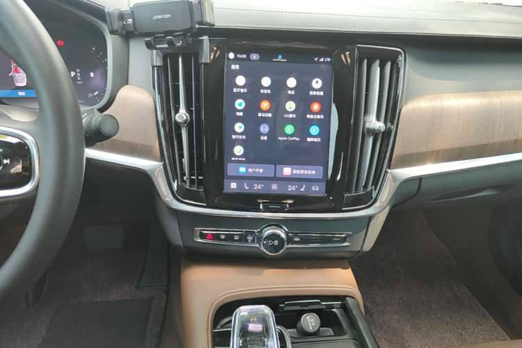 Used Volvo S90 2024 B5 Zhiyuan Luxury Edition Audio And AC Panel