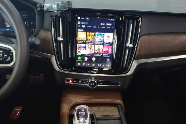 Used Volvo S90 2024 B5 Zhiyuan Luxury Edition Audio And AC Panel