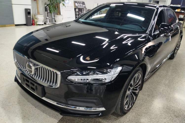 Used Volvo S90 2024 B5 Zhiyi Luxury Edition Guazi used car, China used car export, Used car for sale, Used  cars, Cheapest cars for sale
