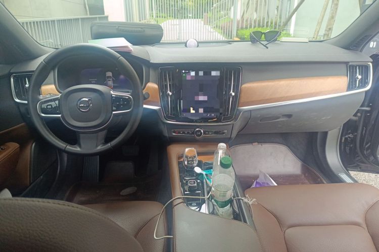 Used Volvo S90 2024 B5 Zhiyi Luxury Edition Center Console