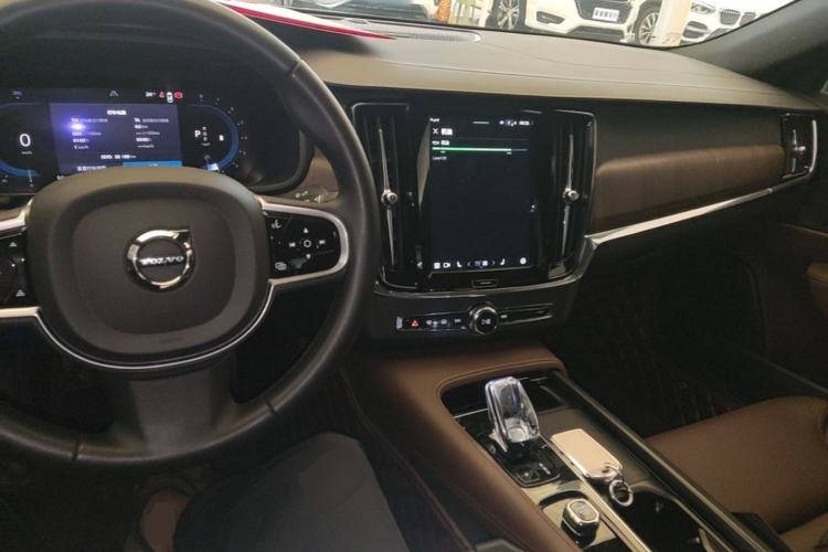 Used Volvo S90 2024 B5 Zhiyuan Luxury Edition Center Console