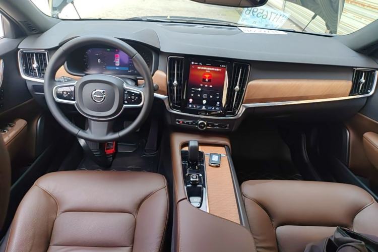 Used Volvo S90 2024 B5 Zhiyi Luxury Edition Center Console