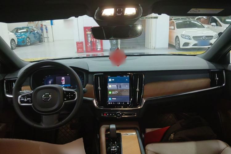 Used Volvo S90 2024 B5 Zhiyi Luxury Edition Center Console