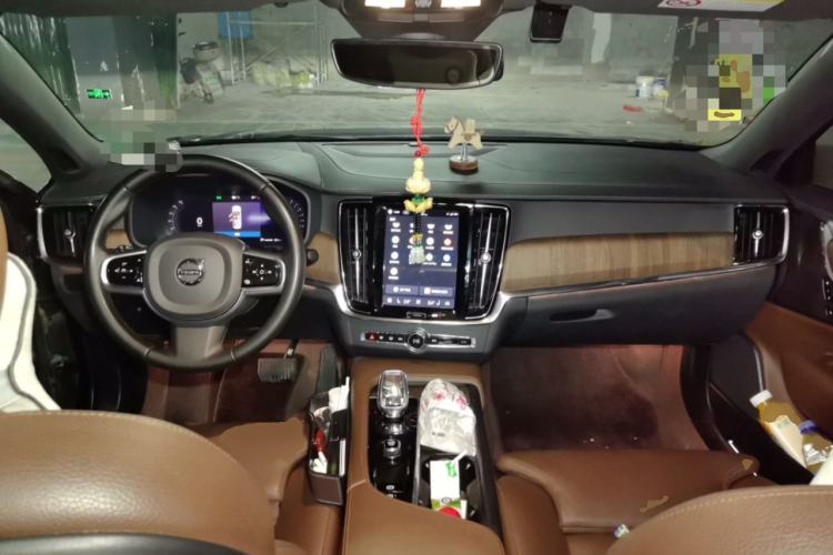 Used Volvo S90 2024 B5 Zhiyuan Luxury Edition Center Console