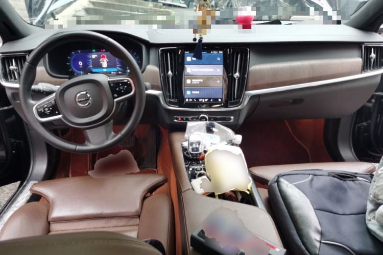 Used Volvo S90 2024 B5 Zhiyuan Luxury Edition Center Console
