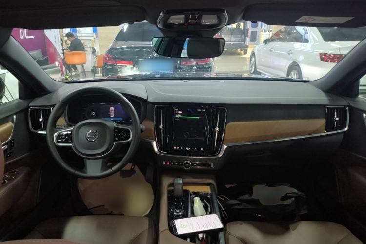 Used Volvo S90 2024 B5 Zhiyi Luxury Edition Center Console