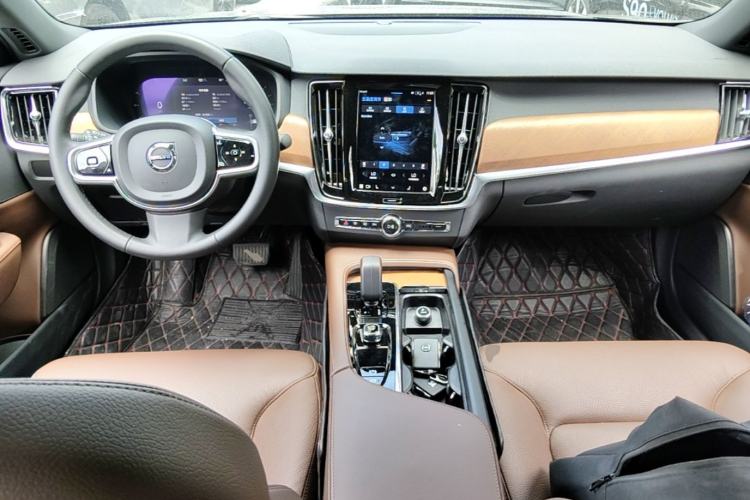 Used Volvo S90 2024 B5 Zhiyi Luxury Edition Center Console