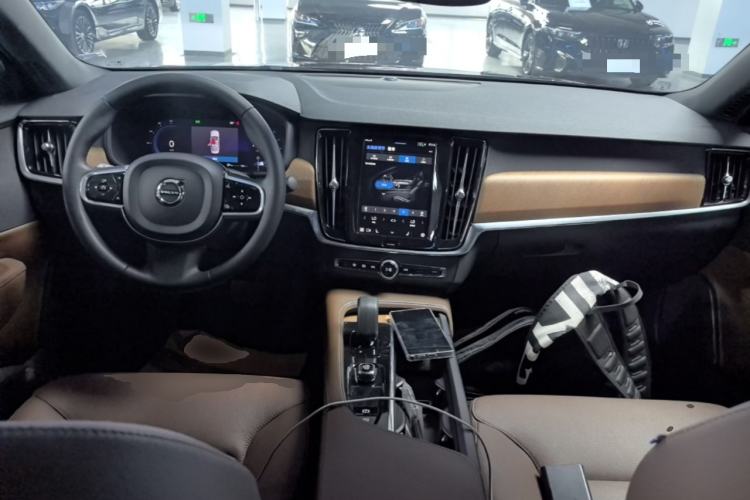 Used Volvo S90 2024 B5 Zhiyi Luxury Edition Center Console
