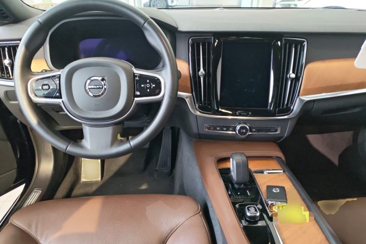 Used Volvo S90 2024 B5 Zhiyi Luxury Edition Center Console