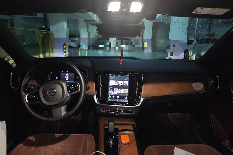 Used Volvo S90 2024 B5 Zhiyi Luxury Edition Center Console