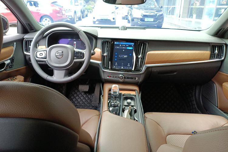 Used Volvo S90 2024 B5 Zhiyi Luxury Edition Center Console