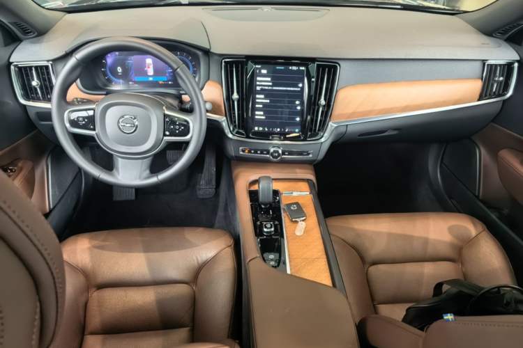 Used Volvo S90 2024 B5 Zhiyi Luxury Edition Center Console