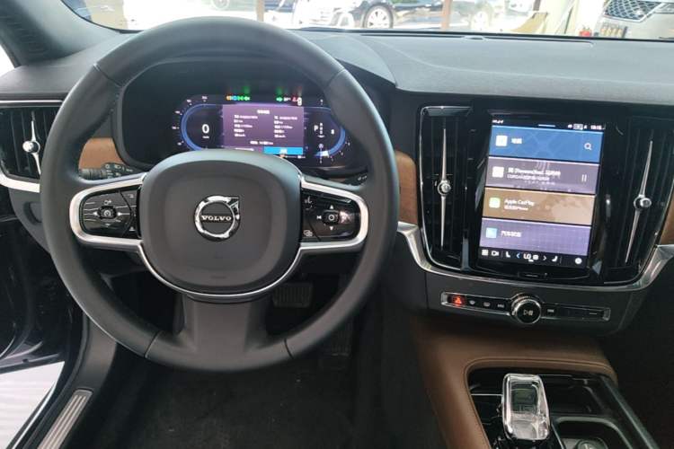 Used Volvo S90 2024 B5 Zhiyi Luxury Edition Center Console