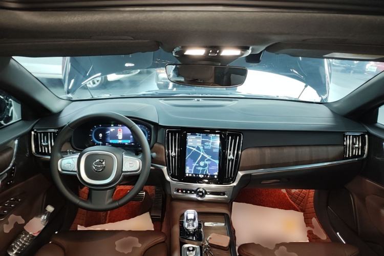 Used Volvo S90 2024 B5 Zhiyuan Luxury Edition Center Console
