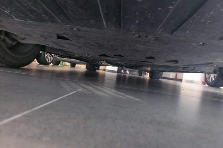 Used Volvo S90 2024 B5 Zhiyi Luxury Edition Chassis Front