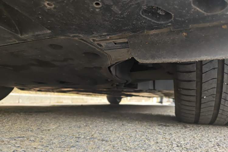 Used Volvo S90 2024 B5 Zhiyuan Luxury Edition Chassis Front Left