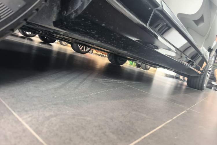 Used Volvo S90 2024 B5 Zhiyi Luxury Edition Chassis Front Left