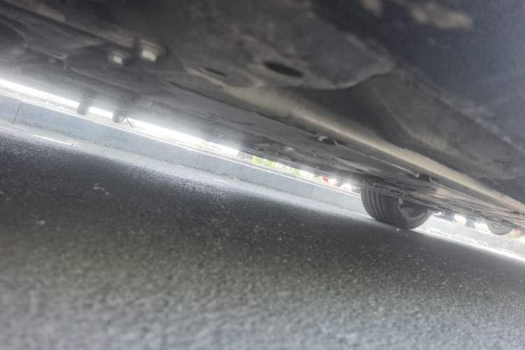 Used Volvo S90 2024 B5 Zhiyuan Luxury Edition Chassis Front Left