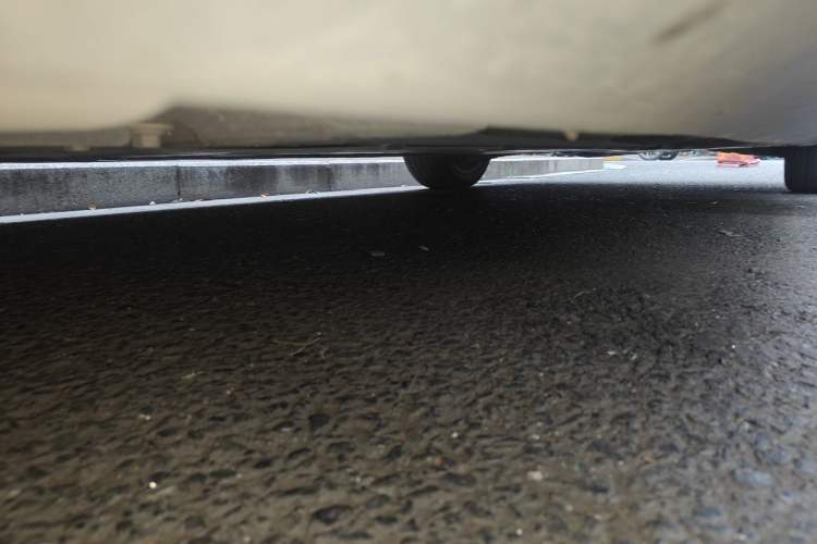 Used Volvo S90 2024 B5 Zhiyi Luxury Edition Chassis Front Left