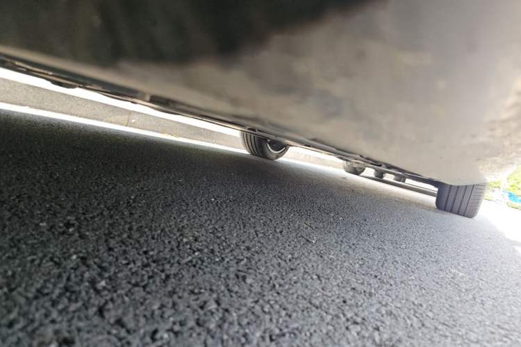 Used Volvo S90 2024 B5 Zhiyuan Luxury Edition Chassis Front Left