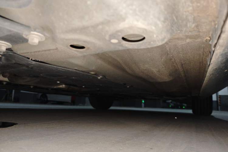 Used Volvo S90 2024 B5 Zhiyi Luxury Edition Chassis Front Left