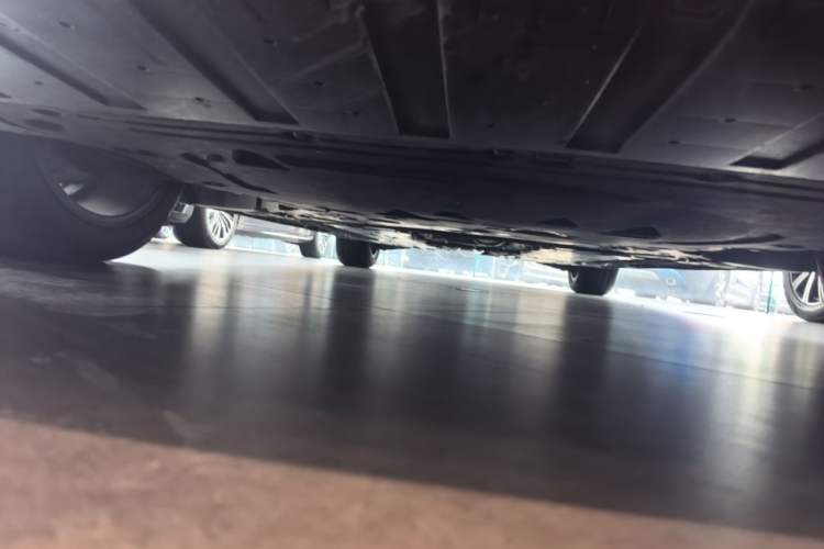 Used Volvo S90 2024 B5 Zhiyi Luxury Edition Chassis Front