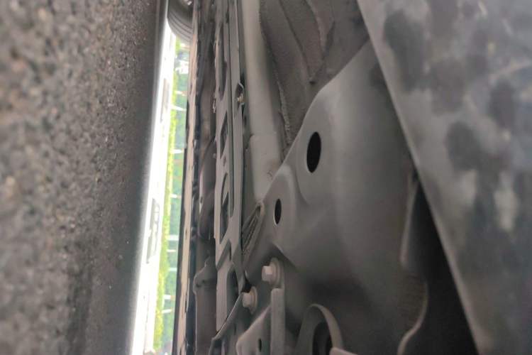 Used Volvo S90 2024 B5 Zhiyi Luxury Edition Chassis Front Right
