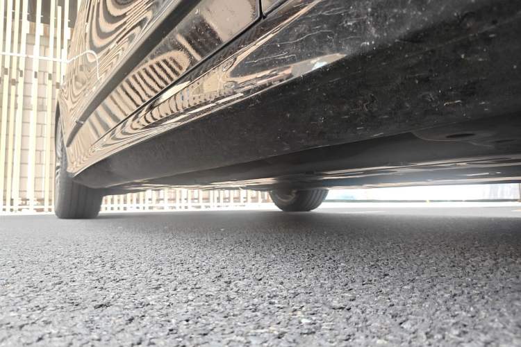 Used Volvo S90 2024 B5 Zhiyi Luxury Edition Chassis Front Right
