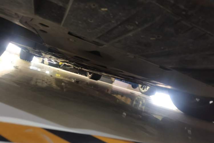 Used Volvo S90 2024 B5 Zhiyuan Luxury Edition Chassis Front Right