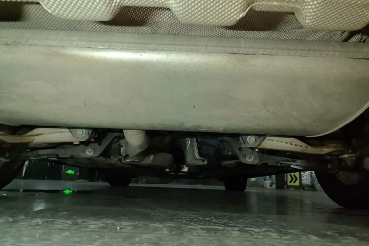 Used Volvo S90 2024 B5 Zhiyuan Luxury Edition Chassis Rear