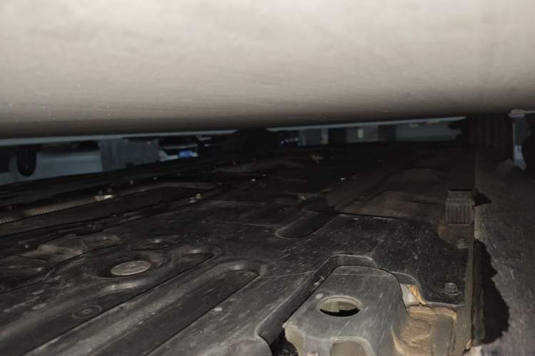 Used Volvo S90 2024 B5 Zhiyi Luxury Edition Chassis Rear Left
