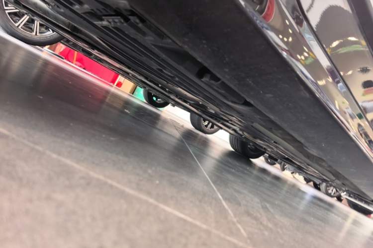 Used Volvo S90 2024 B5 Zhiyi Luxury Edition Chassis Rear Right