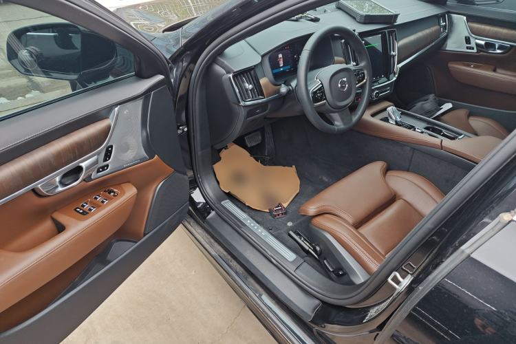 Used Volvo S90 2024 B5 Luxury Smart Edition Driver Seat