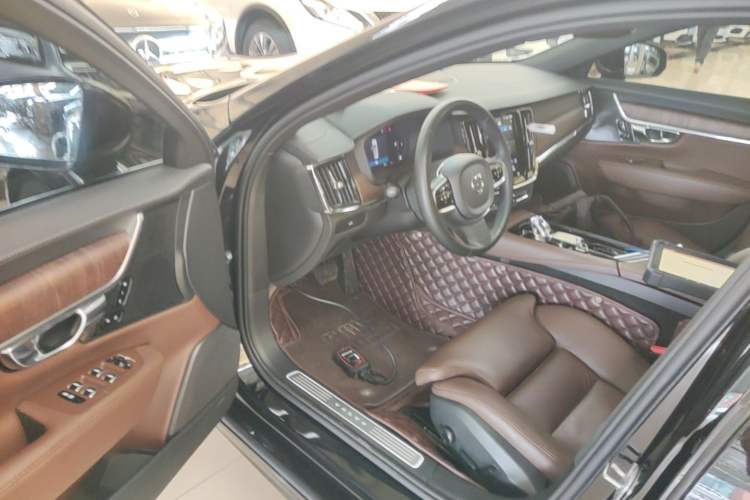 Used Volvo S90 2024 B5 Zhiyuan Luxury Edition Driver Seat
