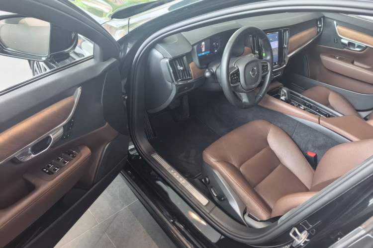 Used Volvo S90 2024 B5 Zhiyi Luxury Edition Driver Seat