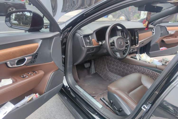 Used Volvo S90 2024 B5 Zhiyi Luxury Edition Driver Seat