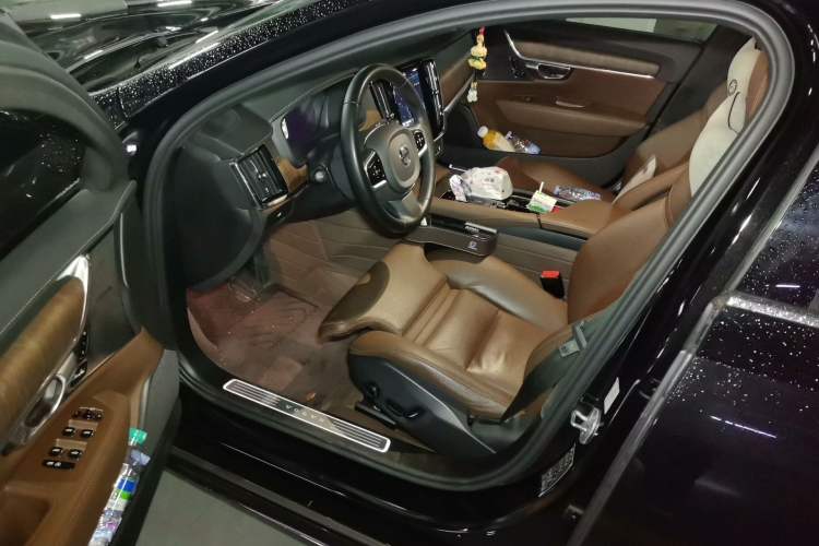Used Volvo S90 2024 B5 Zhiyuan Luxury Edition Driver Seat