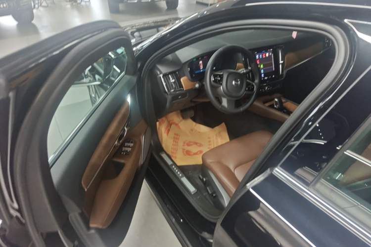 Used Volvo S90 2024 B5 Zhiyi Luxury Edition Driver Seat